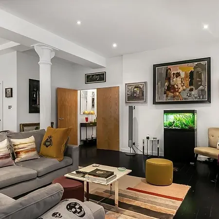 Central For 10 People דירה *